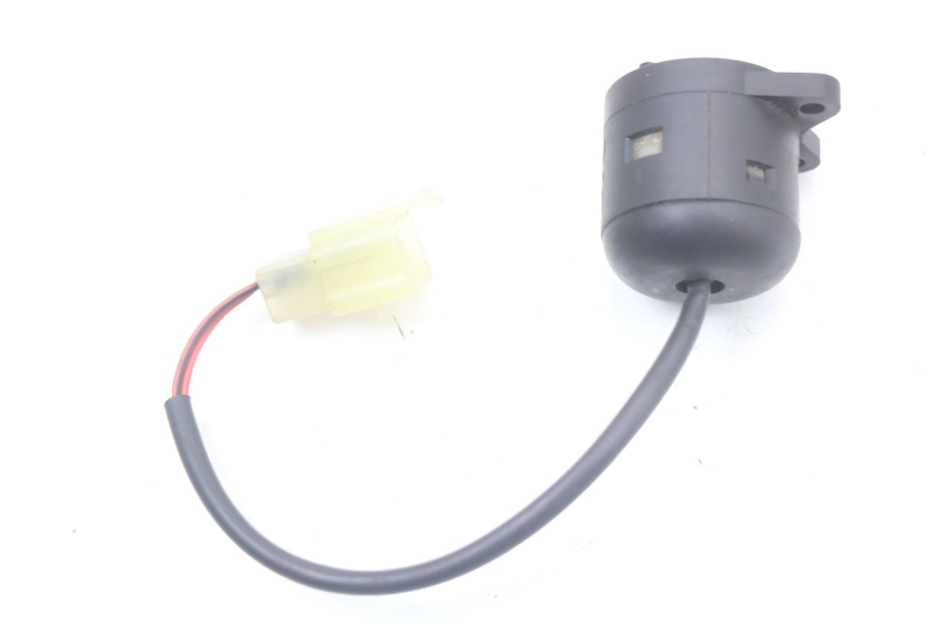 photo de INTERRUTTORE HONDA FES PANTHEON 2T 125 (1998 - 2002) - Dettaglio del componente