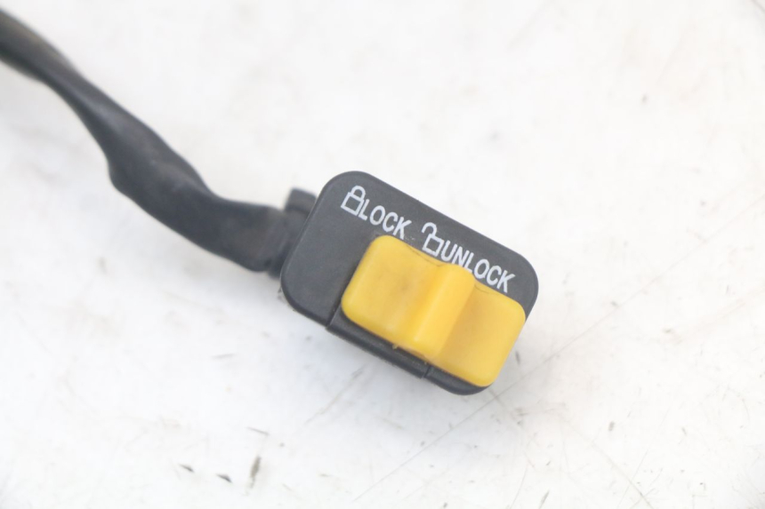 photo de INTERRUTTORE DI ACCENSIONE SYM FIDDLE 3 III 125 (2014 - 2020) - Dettaglio del componente