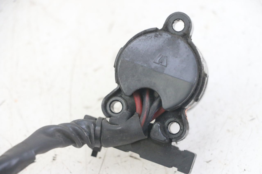 photo de INTERRUTTORE HONDA FORZA ABS 300 (2013 - 2017) - Altra angolazione