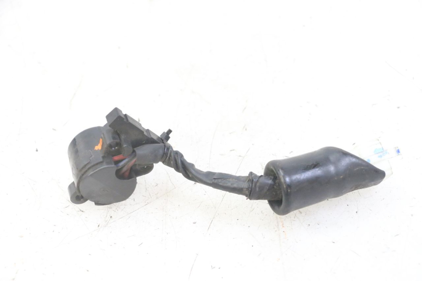 photo de INTERRUTTORE HONDA FORZA ABS 300 (2013 - 2017) - Primo piano tecnico