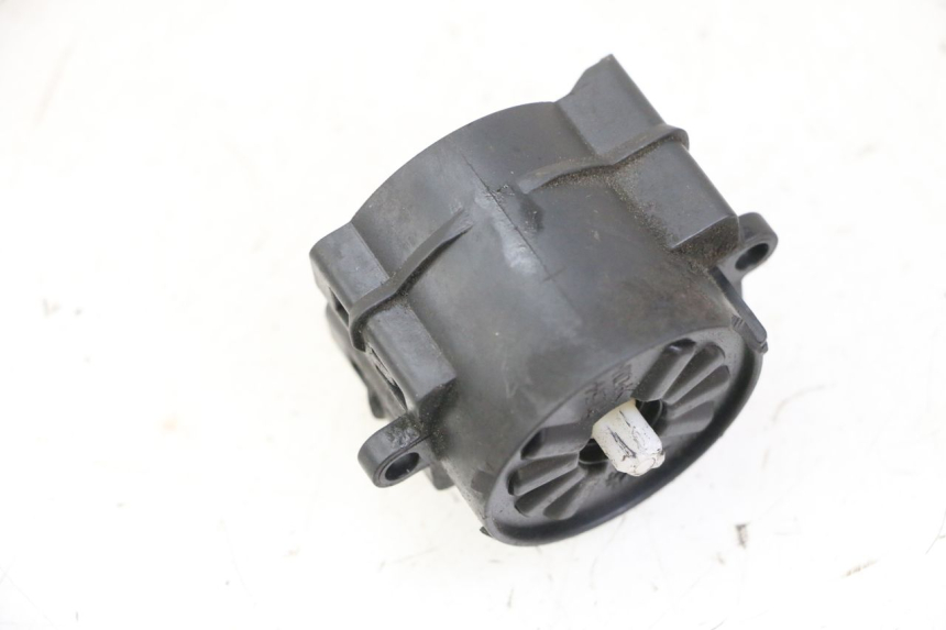 photo de INTERRUTTORE GILERA NEXUS 300 (2008 - 2013) - Zoom sullo stato d'uso