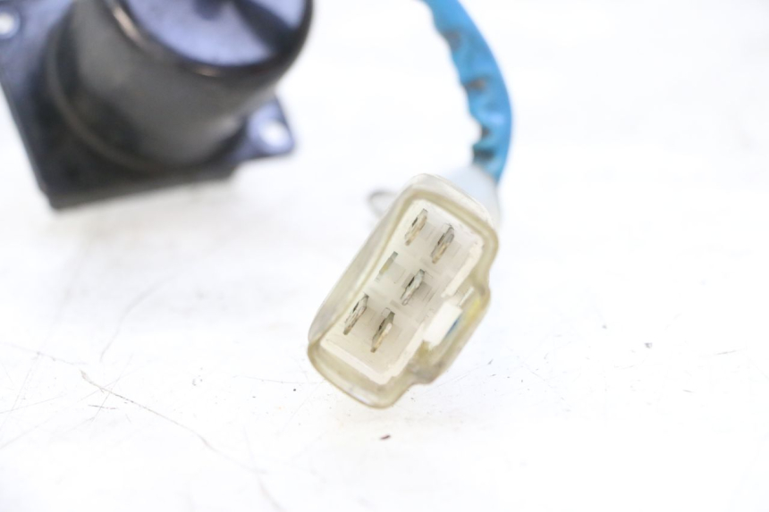 photo de INTERRUTTORE KYMCO DINK STREET 125 (2009 - 2014) - Zoom sullo stato d'uso