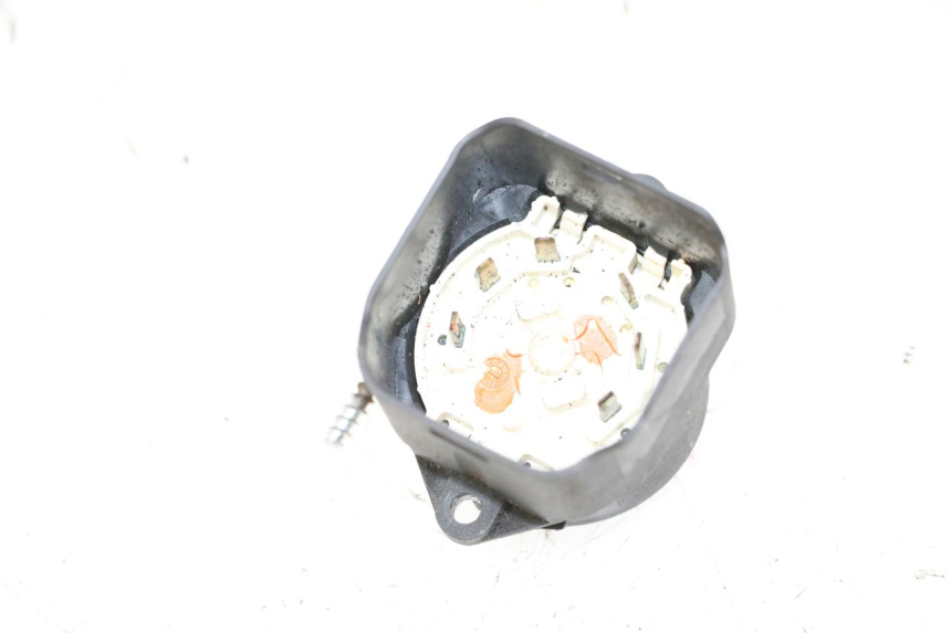 photo de INTERRUTTORE DI ACCENSIONE PIAGGIO MP3 LT 400 (2007 - 2012) - Altra angolazione