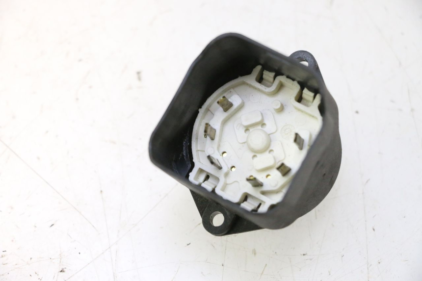 photo de INTERRUTTORE PIAGGIO MP3 500 (2011 - 2015) - Altra angolazione
