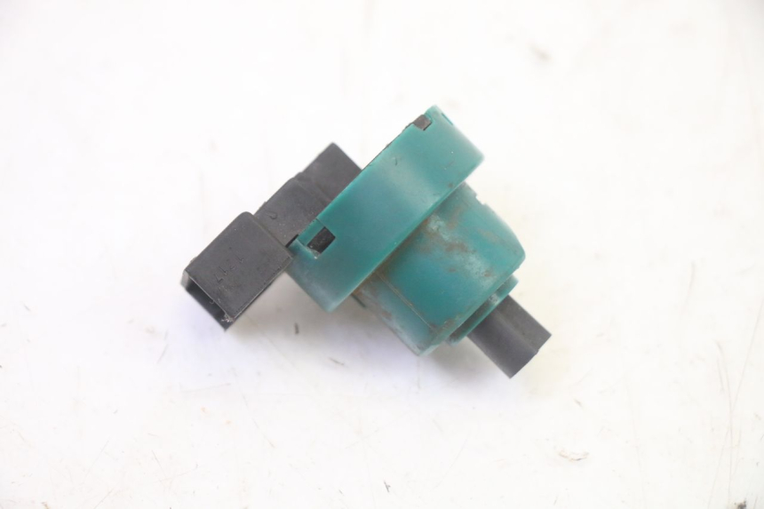 photo de INTERRUTTORE PIAGGIO NEW TYPHOON 50 (2010 - 2017) - Zoom sullo stato d'uso