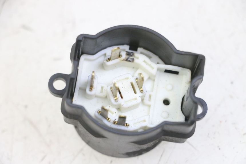 photo de INTERRUTTORE GILERA NEXUS 125 (2009 - 2013) - Zoom sullo stato d'uso