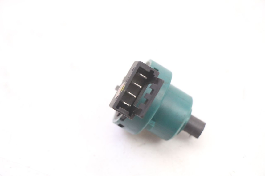 photo de INTERRUTTORE PIAGGIO NRG POWER PUREJET 50 (2018 - 2021) - Primo piano tecnico