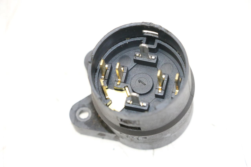 photo de INTERRUTTORE PEUGEOT SATELIS COMPRESSOR K15 125 (2006 - 2009) - Dettaglio del componente