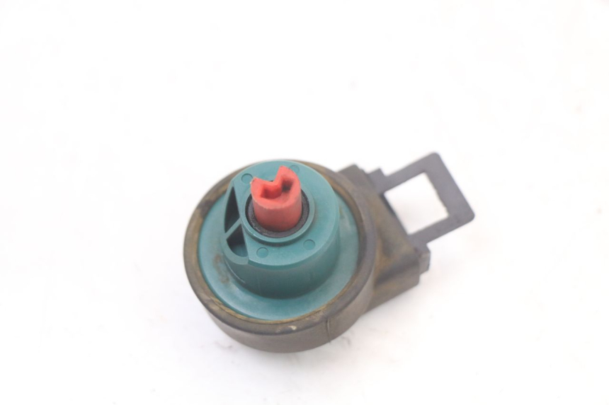 photo de INTERRUTTORE PIAGGIO BEVERLY 125 (1998 - 2005) - Dettaglio del componente