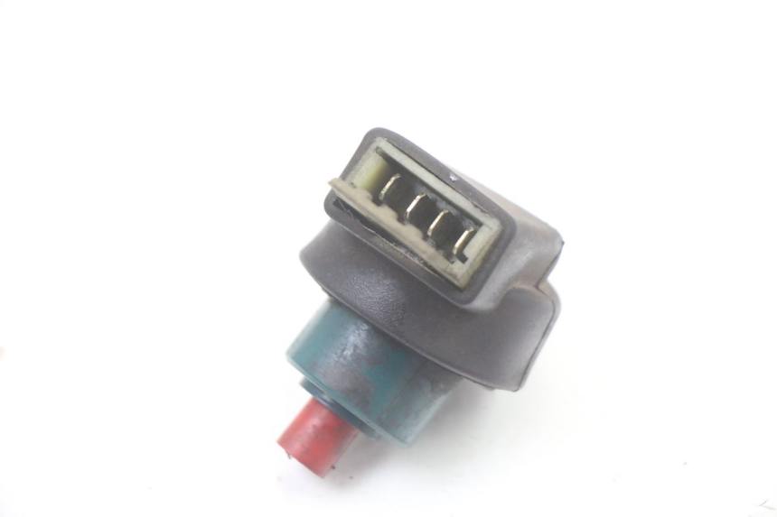 photo de INTERRUTTORE DI ACCENSIONE PIAGGIO X8 125 (2004 - 2007) - Altra angolazione