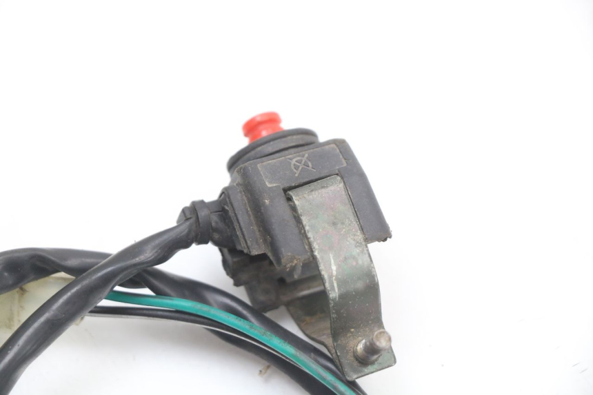 photo de INTERRUTTORE YCF PIT BIKE 125 (2010 - 2018) - Altra angolazione