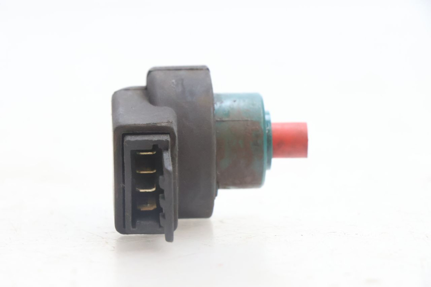 photo de INTERRUTTORE GILERA RUNNER SP 50 (2002 - 2004) - Altra angolazione