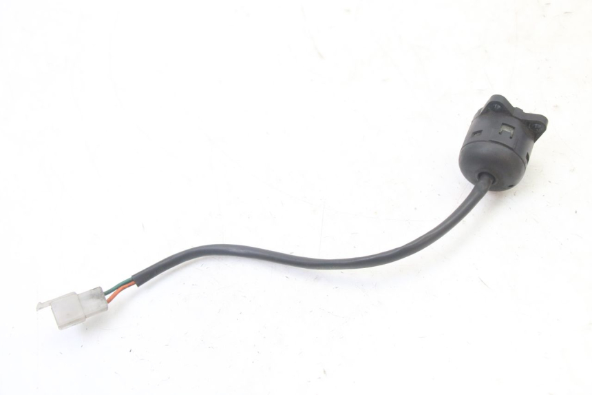 photo de INTERRUTTORE APRILIA SCARABEO GT TOURING 125 (1999 - 2005) - Altra angolazione