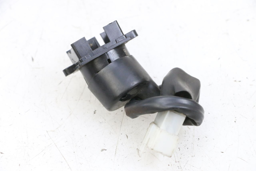 photo de INTERRUTTORE PEUGEOT SPEEDFIGHT 4 4T EFI 50 (2021 - 2025) - Altra angolazione