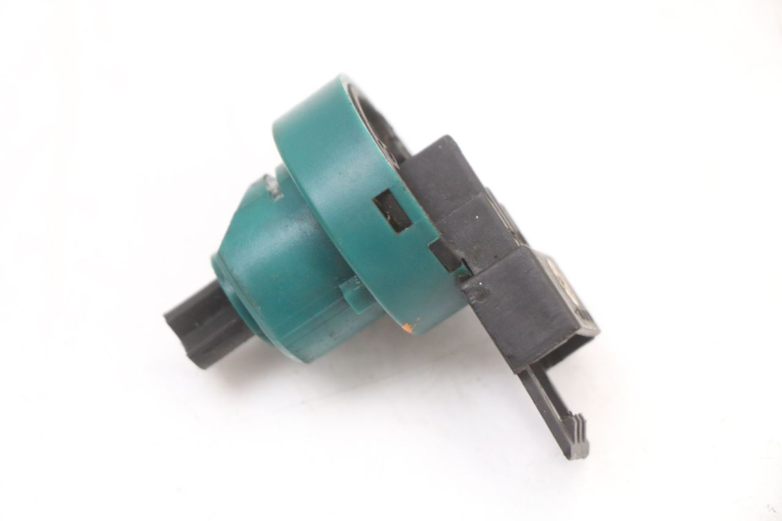 photo de INTERRUTTORE APRILIA SR 2T 50 (2018 - 2022) - Zoom sullo stato d'uso