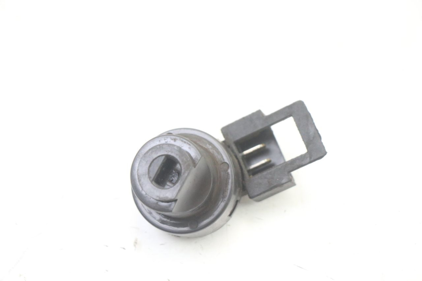 photo de INTERRUTTORE GILERA STALKER 50 (1997 - 2005) - Altra angolazione