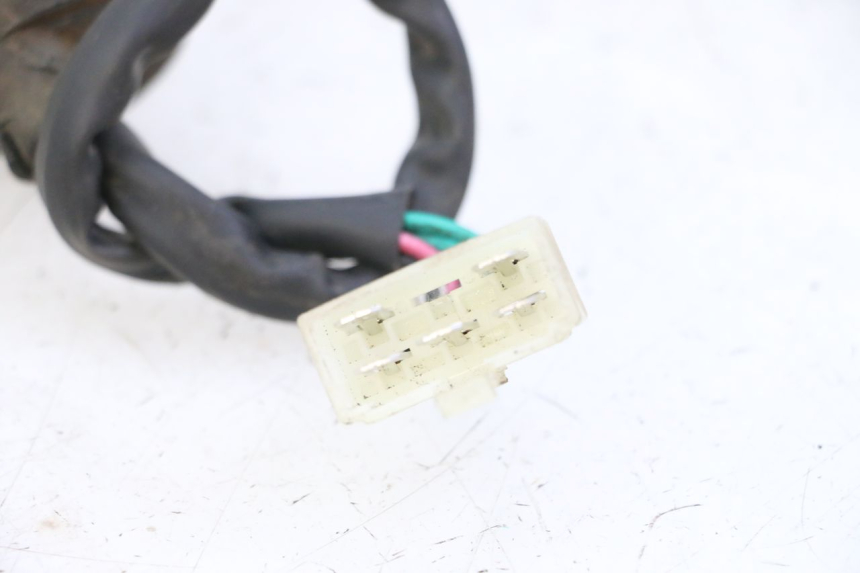 photo de INTERRUTTORE DI ACCENSIONE PEUGEOT TWEET 4T 50 (2014 - 2019) - Altra angolazione