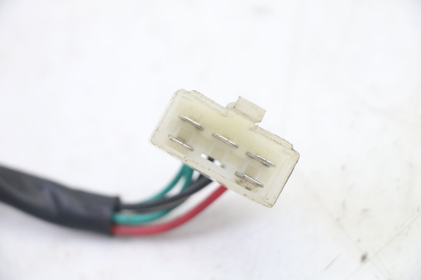 photo de INTERRUTTORE DI ACCENSIONE PEUGEOT TWEET 4T 50 (2014 - 2019) - Zoom sullo stato d'uso