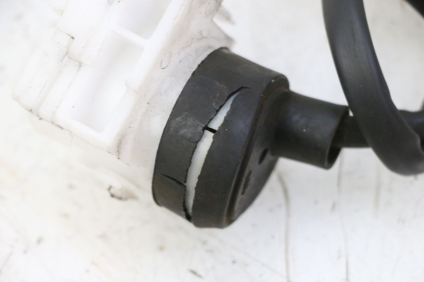 photo de INTERRUTTORE DI ACCENSIONE PEUGEOT TWEET 4T 50 (2018 - 2022) - Primo piano tecnico