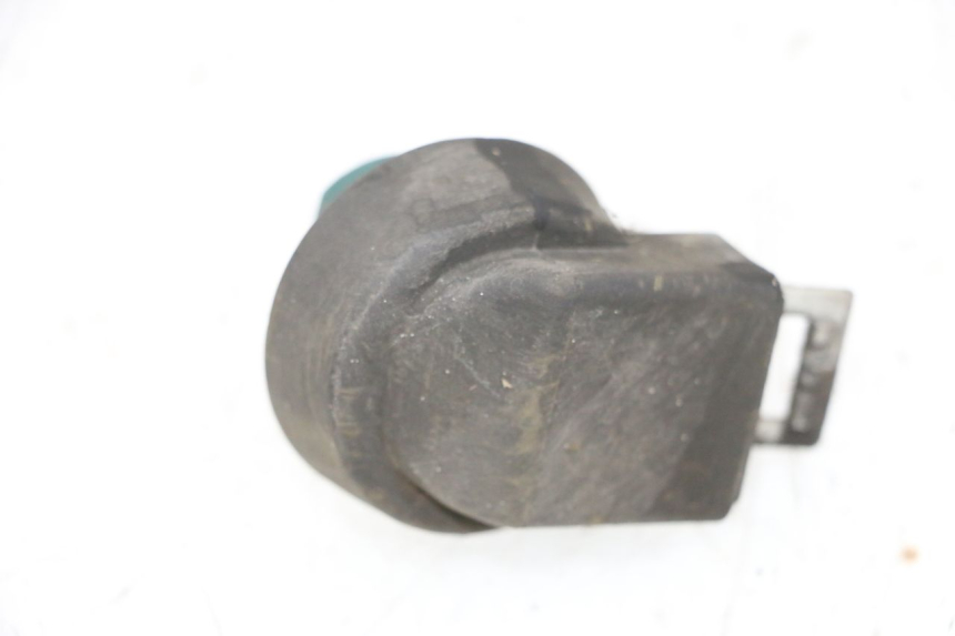 photo de INTERRUTTORE PIAGGIO VESPA GTS SUPER IE 125 (2009 - 2016) - Zoom sullo stato d'uso