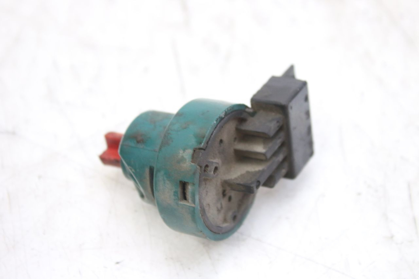 photo de INTERRUTTORE DI ACCENSIONE PIAGGIO VESPA LX 2T 50 (2005 - 2013) - Dettaglio del componente