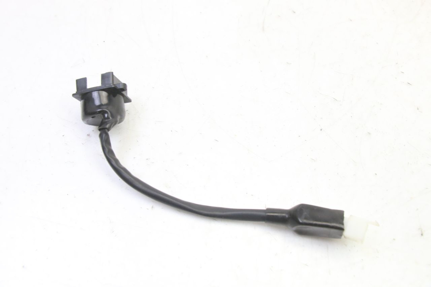 photo de INTERRUTTORE PEUGEOT VIVACITY NEW 4T 50 (2008 - 2017) - Zoom sullo stato d'uso