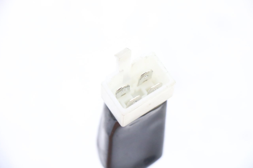 photo de INTERRUTTORE PEUGEOT VIVACITY NEW 4T 50 (2008 - 2017) - Altra angolazione