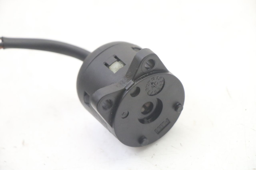 photo de INTERRUTTORE YAMAHA WHY 50 (1998 - 2000) - Dettaglio del componente
