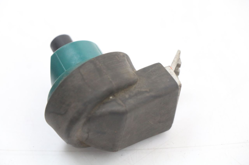 photo de INTERRUTTORE DI ACCENSIONE PIAGGIO X10 125 (2012 - 2017) - Zoom sullo stato d'uso