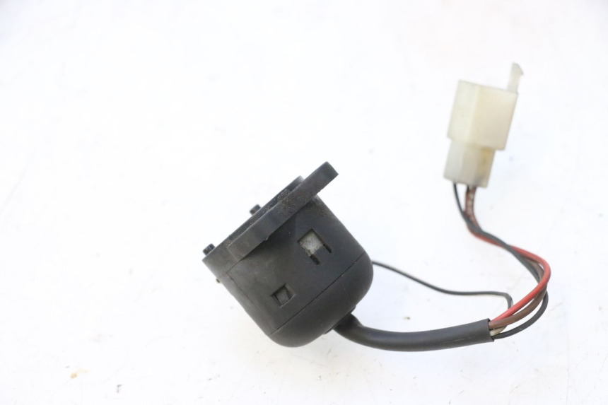 photo de INTERRUTTORE YAMAHA YP MAJESTY 125 (1998 - 2001) - Dettaglio del componente