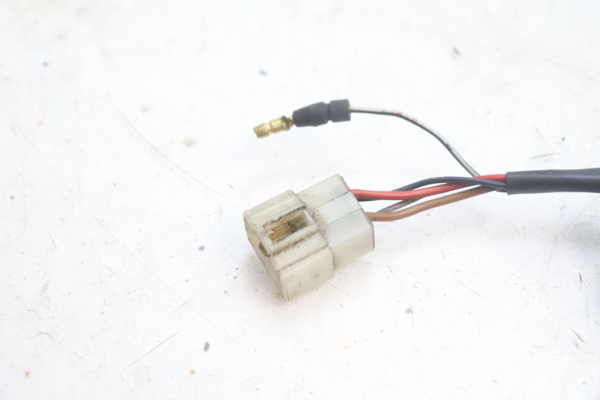 photo de INTERRUTTORE DI ACCENSIONE YAMAHA YP MAJESTY 125 (2002 - 2006) - Dettaglio del componente