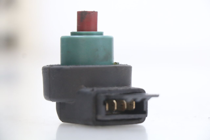 photo de INTERRUTTORE DI ACCENSIONE PIAGGIO ZIP 2T 50 (2009 - 2019) - Zoom sullo stato d'uso