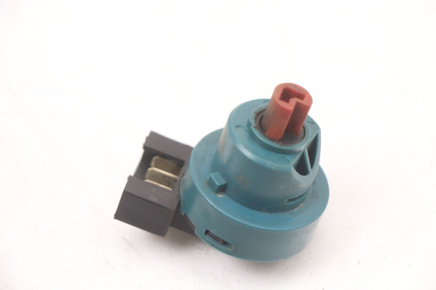 photo de INTERRUTTORE DI ACCENSIONE PIAGGIO ZIP 2T 50 (2009 - 2019) - Dettaglio del componente