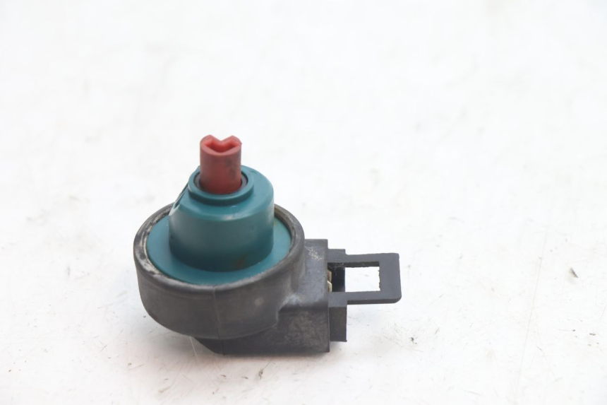 photo de INTERRUTTORE DI ACCENSIONE PIAGGIO ZIP 2T 50 (2009 - 2019) - Dettaglio del componente