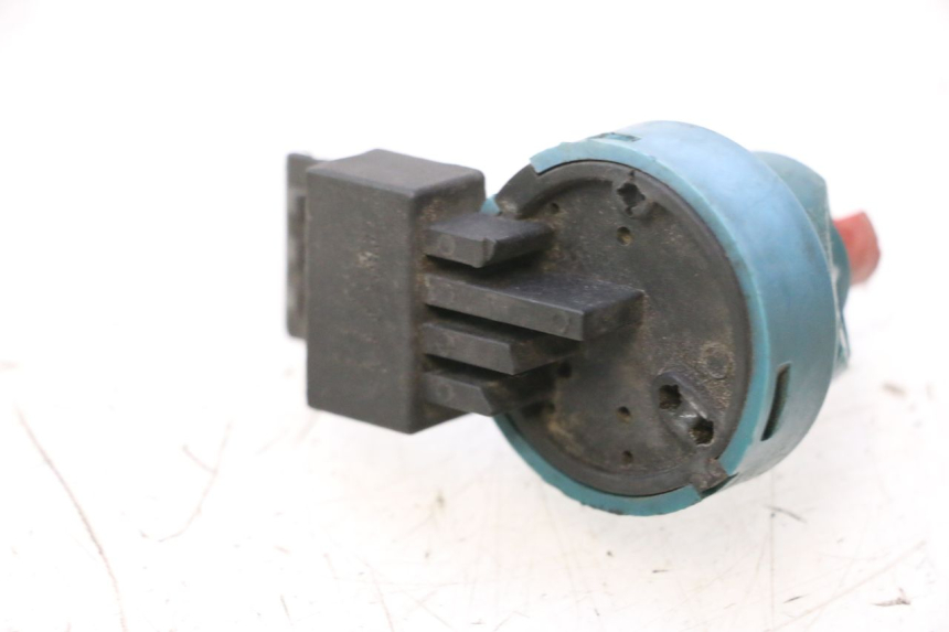 photo de INTERRUTTORE DI ACCENSIONE PIAGGIO ZIP 2T 50 (2009 - 2019) - Zoom sullo stato d'uso