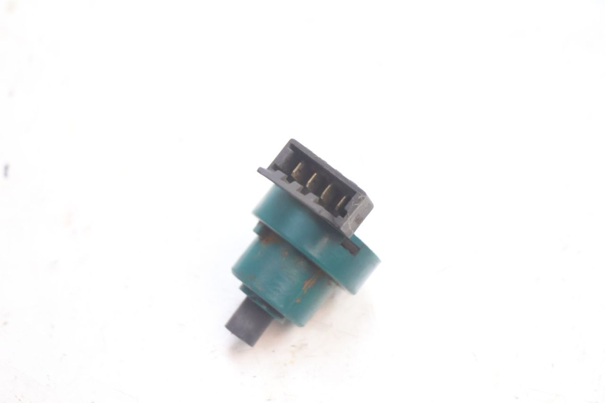 photo de INTERRUTTORE DI ACCENSIONE PIAGGIO ZIP 4T 50 (2018 - 2020) - Primo piano tecnico