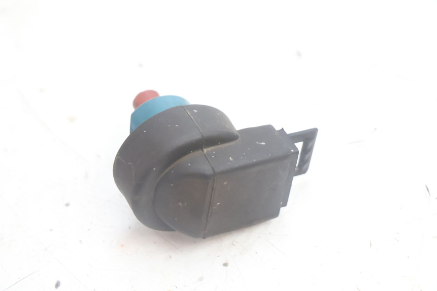 photo de INTERRUTTORE PIAGGIO ZIP IGET 4T 50 (2021 - 2023) - Altra angolazione