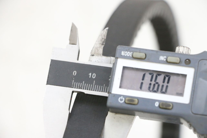 photo de CINGHIA PEUGEOT ELYSEO 125 (1999 - 2004) - Dettaglio del componente