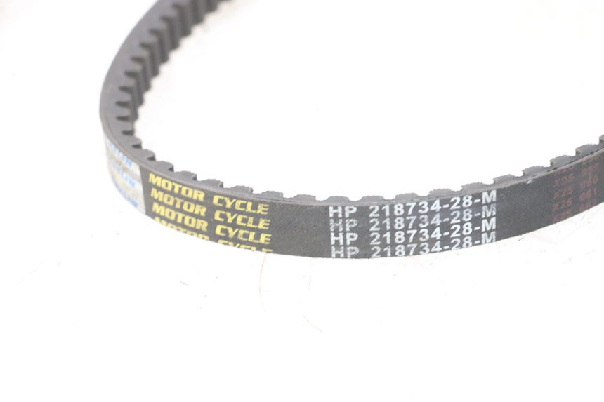 photo de CINGHIA PEUGEOT KISBEE 4T 50 (2018 - 2022) - Altra angolazione