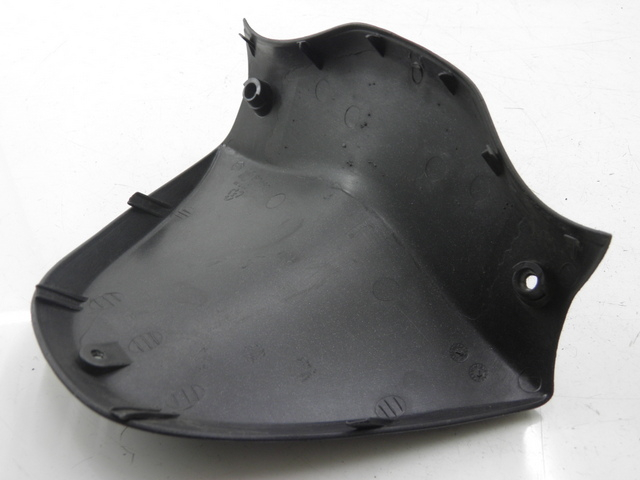 photo de COPERCHIO MANUBRIO PIAGGIO X8 STREET 125 (2006 - 2007) - Dettaglio del componente