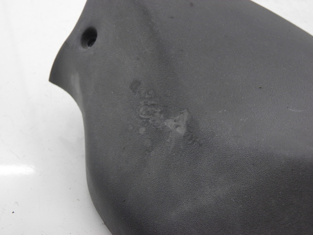 photo de COPERCHIO MANUBRIO PIAGGIO X8 STREET 125 (2006 - 2007) - Zoom sullo stato d'uso