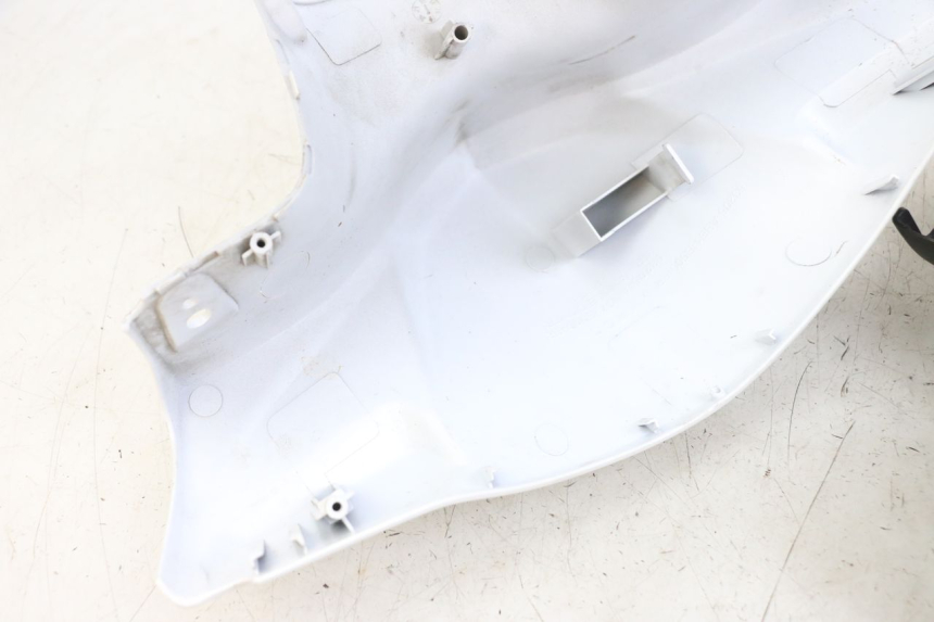 photo de COPRI MANUBRIO KYMCO AGILITY 4T 50 (2018 - 2022) - Altra vista dell'articolo