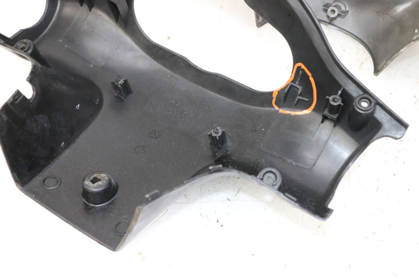 photo de copri manubrio KYMCO AGILITY 4T 50 (2005 - 2018) - Primo piano ad alta risoluzione