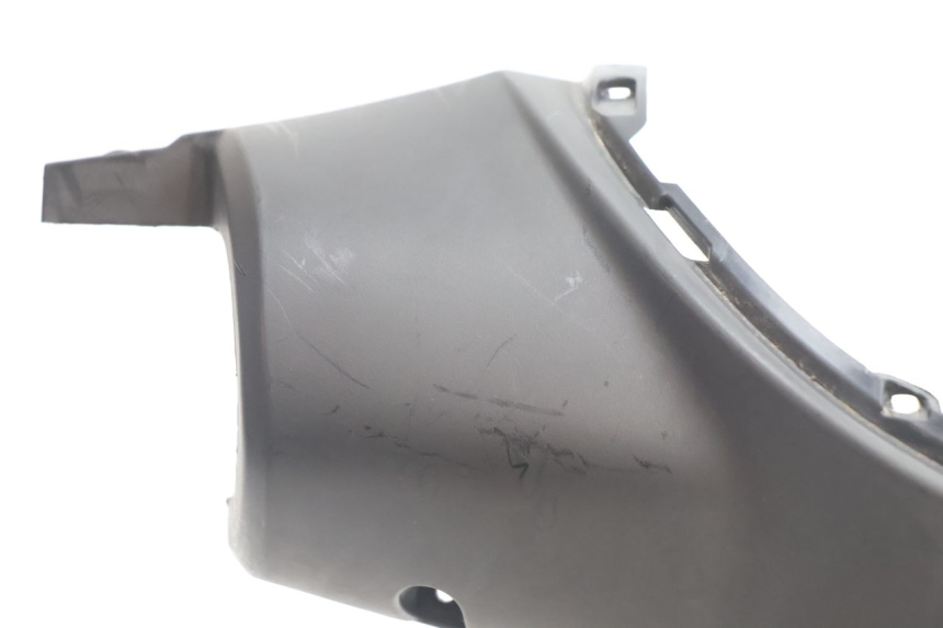 photo de COPERCHIO MANUBRIO POSTERIORE KYMCO AGILITY CITY 16P 125 (2015 - 2024) - Dettaglio del componente