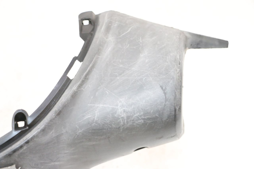 photo de COPRIMANUBRIO POSTERIORE KYMCO AGILITY CITY 4T 50 (2008 - 2016) - Primo piano tecnico