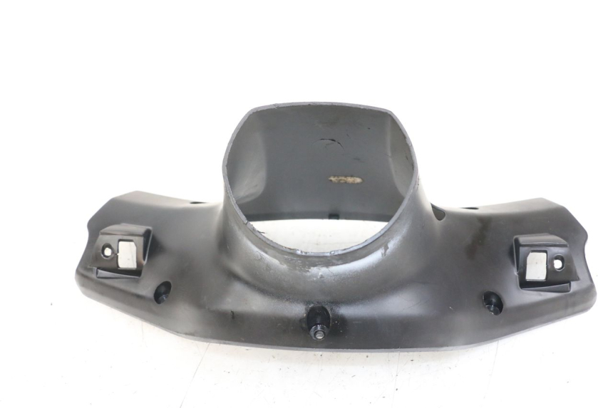 photo de COPRI MANUBRIO POSTERIORE MBK BOOSTER SPIRIT 50 (2004 - 2017) - Dettagli dei punti di fissaggio