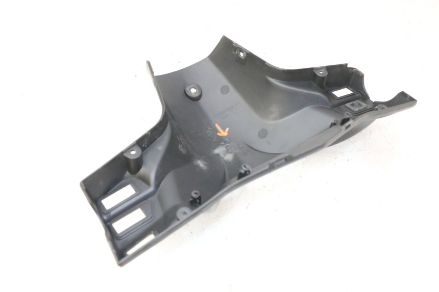 photo de COFANO MANUBRIO POSTERIORE TNT MOTOR BOSTON 4T 50 (2018 - 2025) - Dettagli dei punti di fissaggio