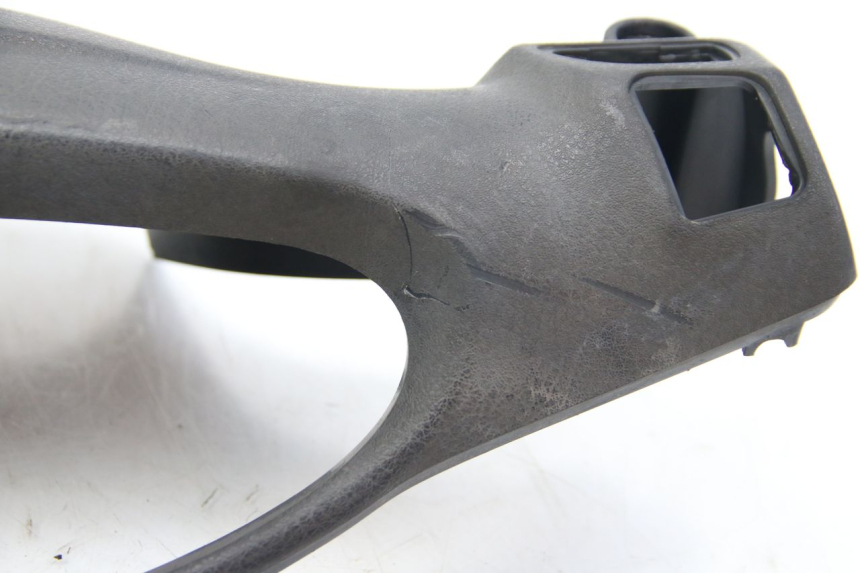 photo de COPRI MANUBRIO POSTERIORE DERBI BOULEVARD 50 (2009 - 2006) - Caratteristiche distintive