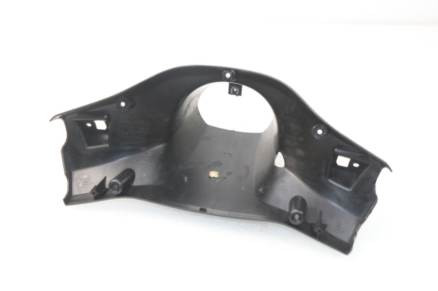 photo de COFANO MANUBRIO POSTERIORE YAMAHA BW'S 50 (2004 - 2017) - Primo piano tecnico