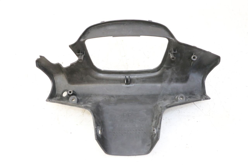 photo de COPRIMANUBRIO POSTERIORE YAMAHA BW'S 100 (1999 - 2002) - Altra angolazione